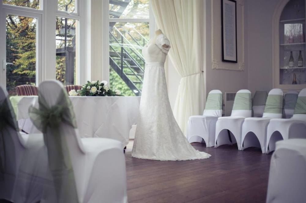 Durker Roods Hotel Huddersfield Bagian luar foto