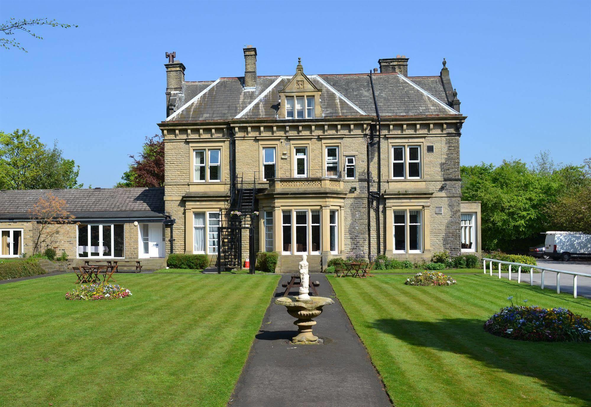 Durker Roods Hotel Huddersfield Bagian luar foto