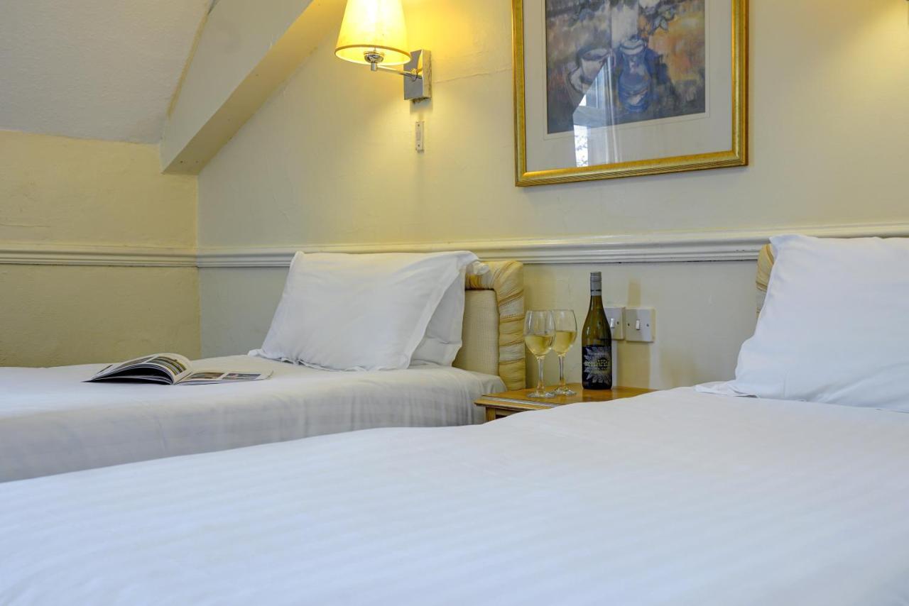Durker Roods Hotel Huddersfield Bagian luar foto